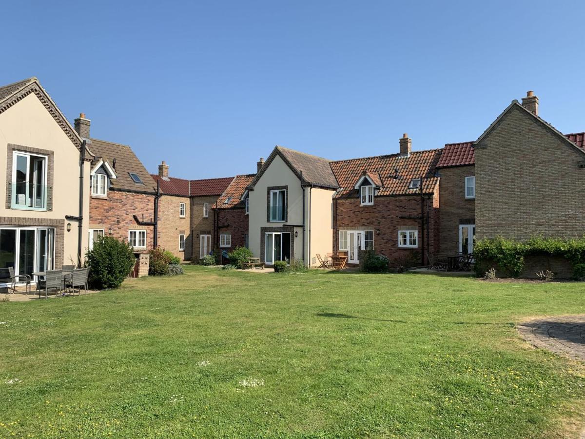 Holiday home Family Tides At The Bay Filey, Sleeps 5-6, 2 Dogs Welcome For Free Too Filey