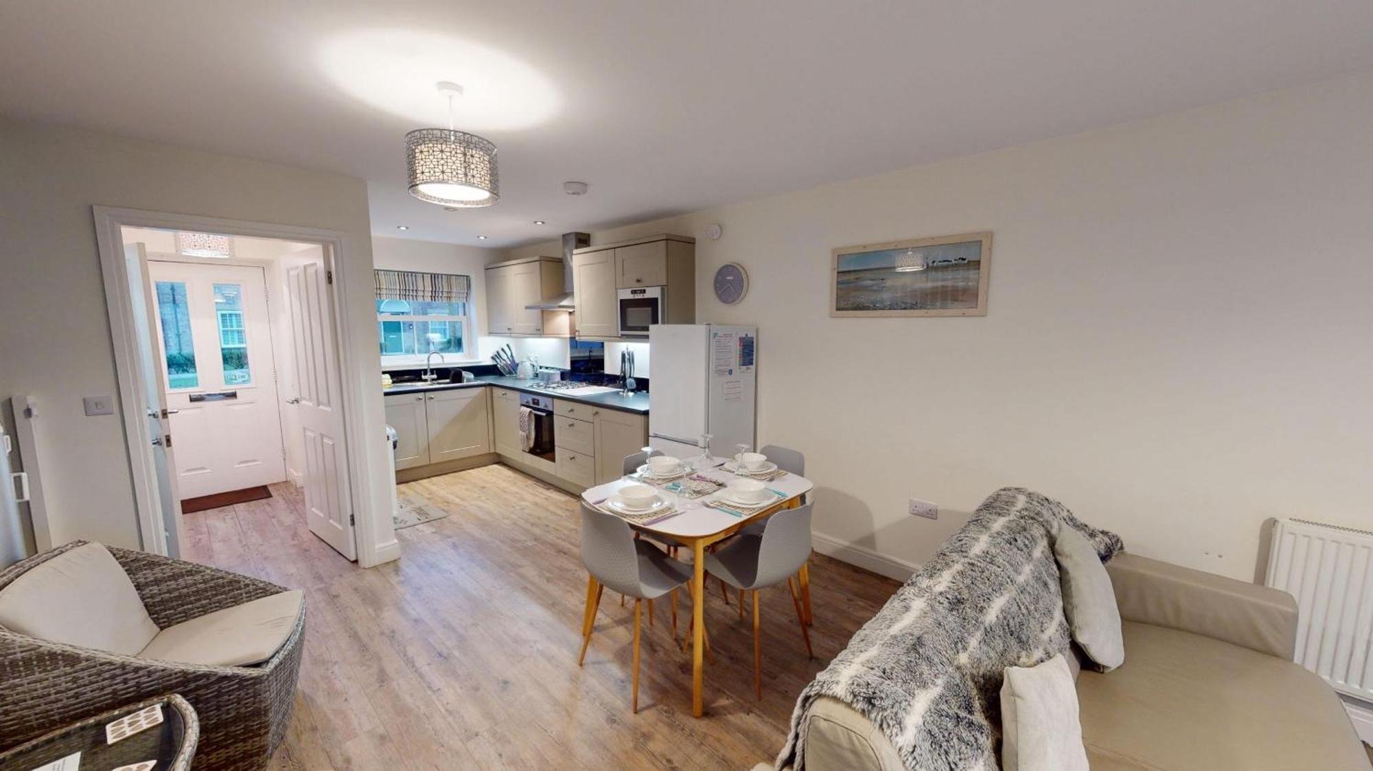 Family Tides At The Bay Filey, Sleeps 5-6, 2 Dogs Welcome For Free Too Holiday home Filey