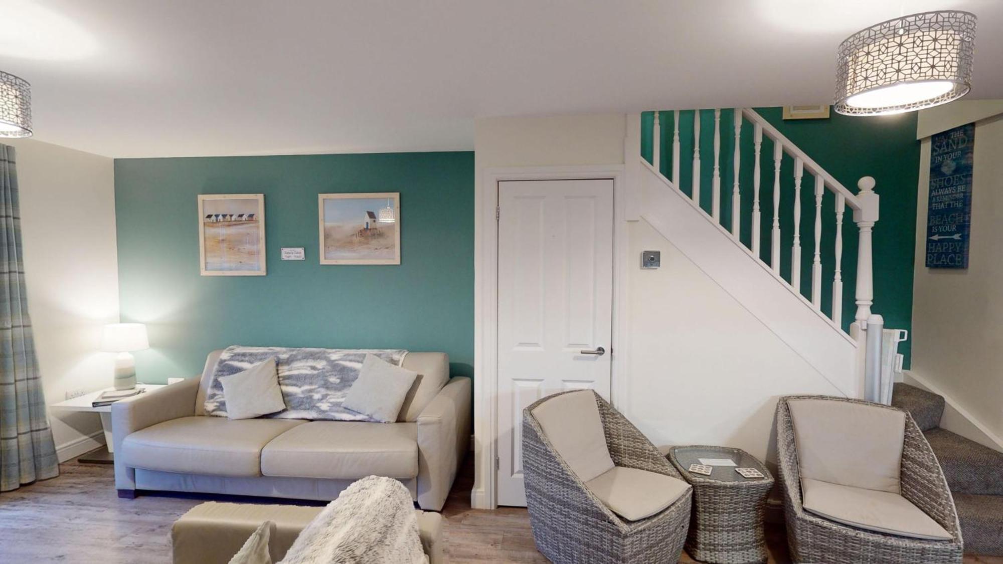 Family Tides At The Bay Filey, Sleeps 5-6, 2 Dogs Welcome For Free Too Holiday home *