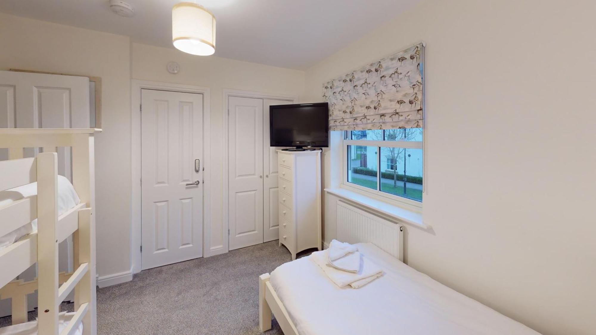 Family Tides At The Bay Filey, Sleeps 5-6, 2 Dogs Welcome For Free Too * Filey